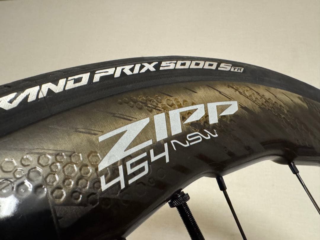 ZIPP 454 NSW DISC フロントホイール
