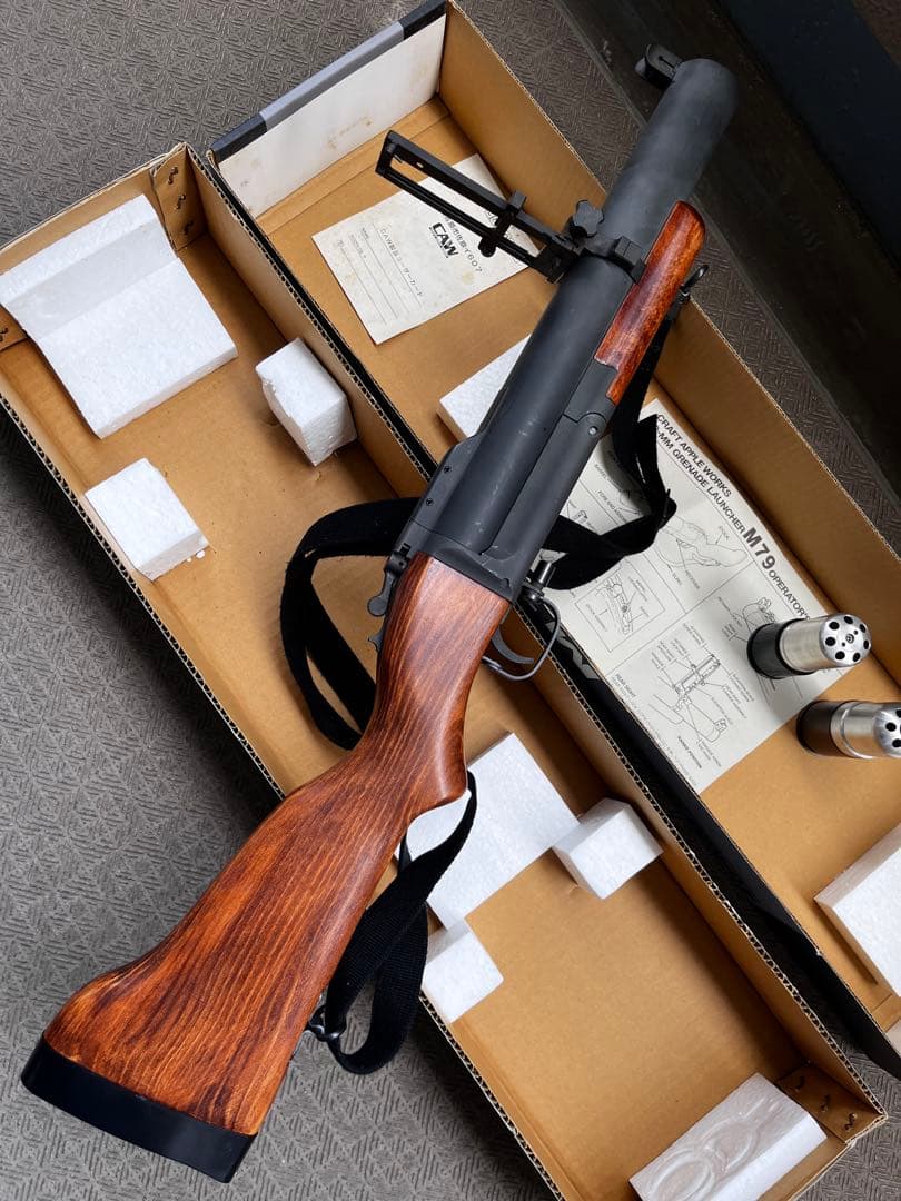 M79 40mm グレネードランチャー リアル木製ストックバージョン