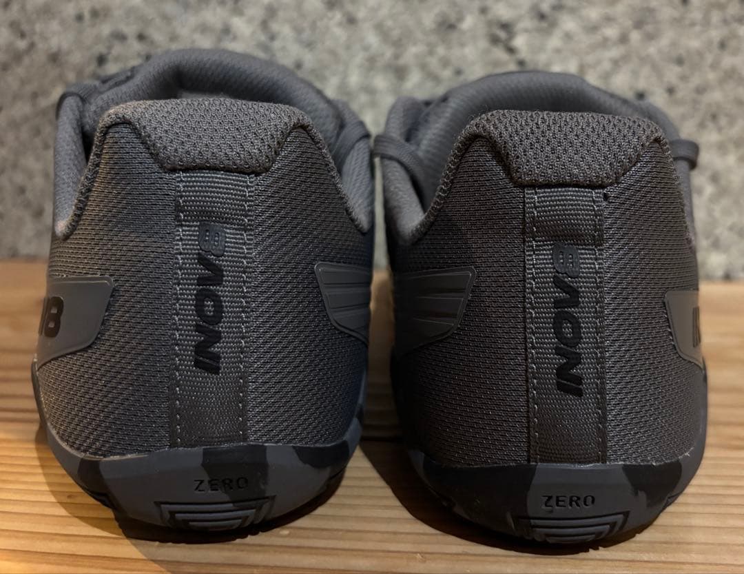 イノヴェイト　トレーニングシューズ　bare-xf inov8 inov-8