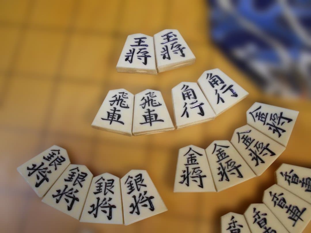 再度整備済：将棋盤脚付き5寸／本榧／板目／盤カバー／盤覆い布／ヒバ駒台／オマケ