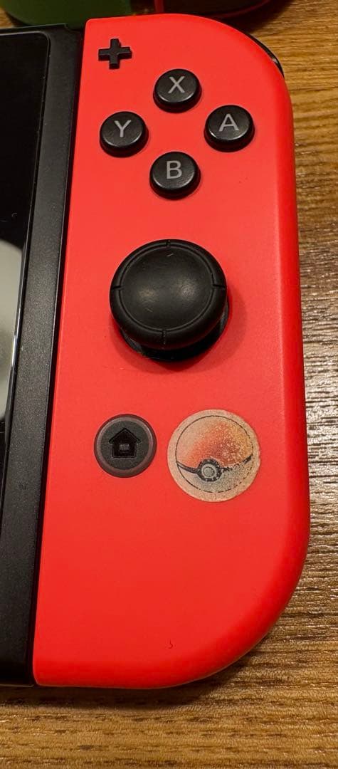 Nintendo Switch 本体 コントローラー赤／青／ピンク／みどり