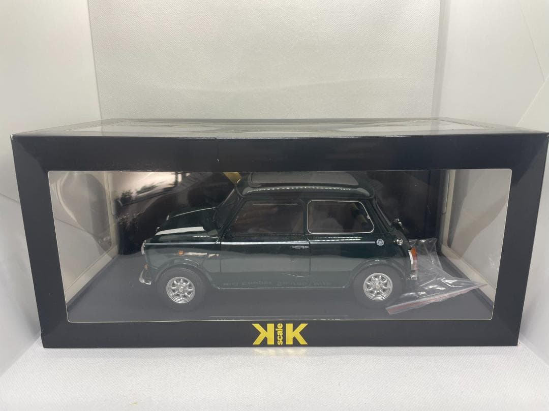 305-047 KK 1/12 ミニ クーパー Sunroof RHD