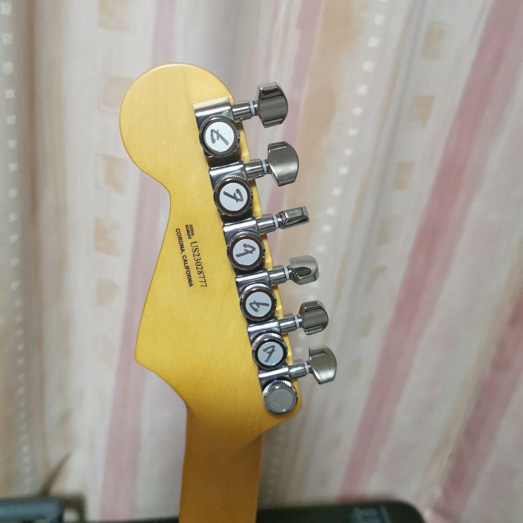 ギター Fender American Ultra Stratocaster SSH