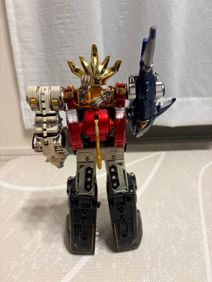 百獣戦隊ガオレンジャー　ガオキング　超合金フィギュア