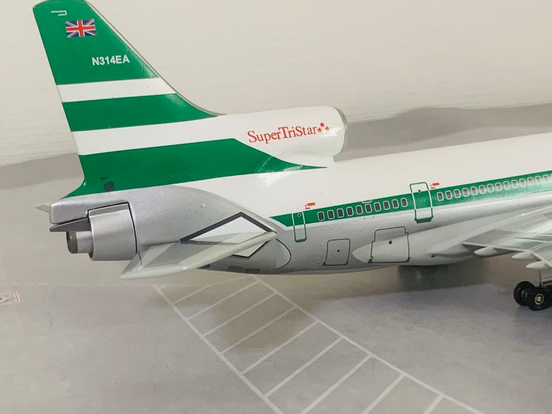 インフライト１／２００キャセイパシフィック航空Ｌ１０１１トライスター金属製完成品