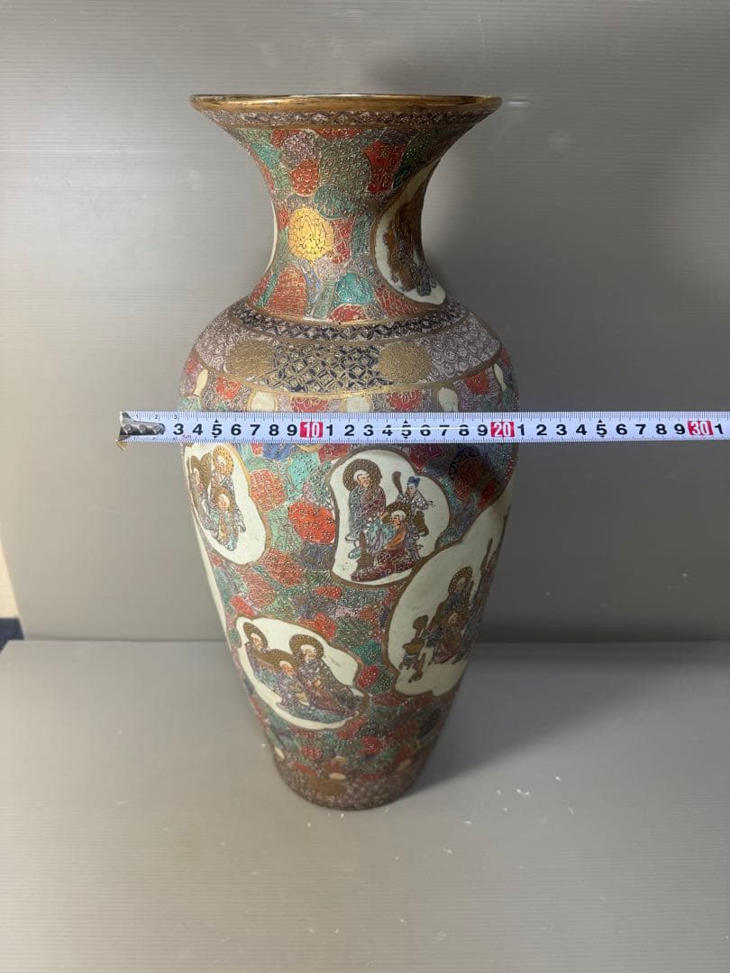 2624 骨董　薩摩焼　金襴手人物文　花瓶　大型　50cm