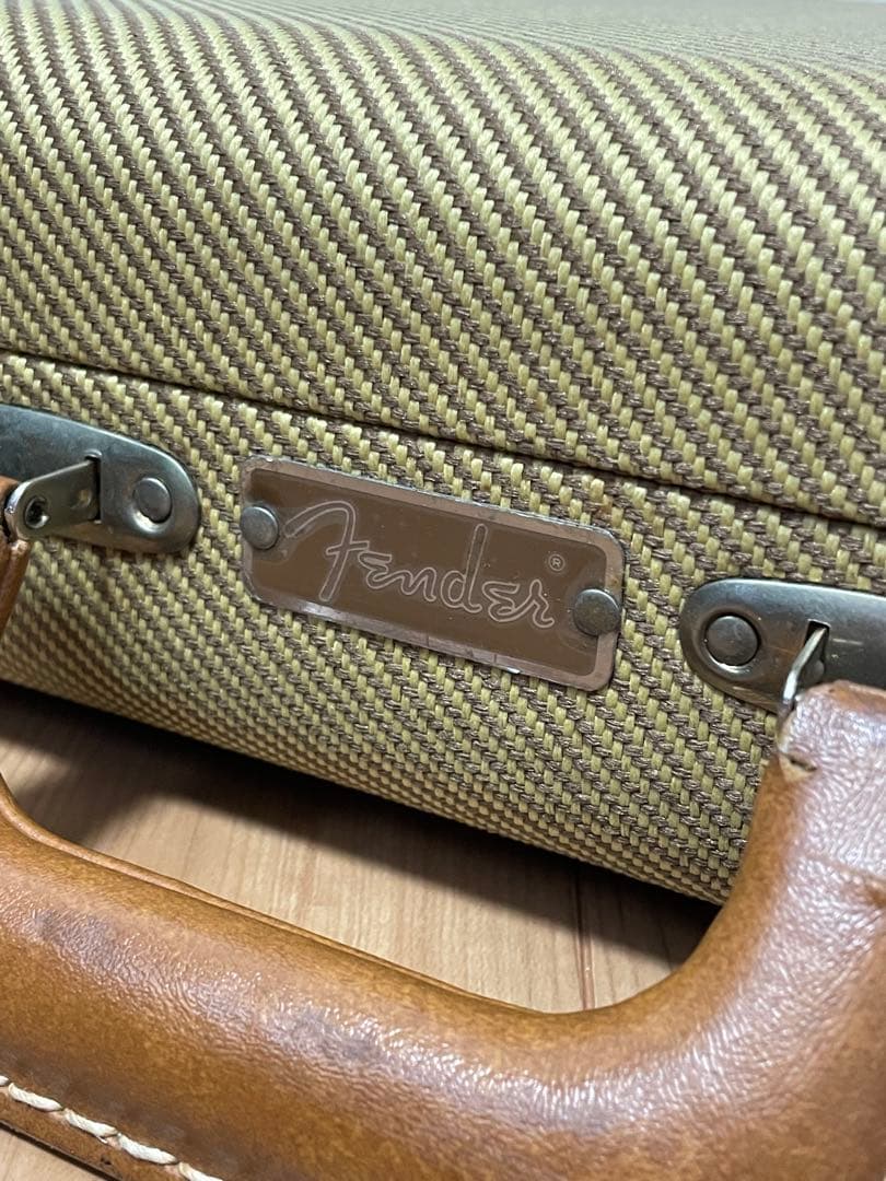 Fender USA American Vintage '57 リフレット済