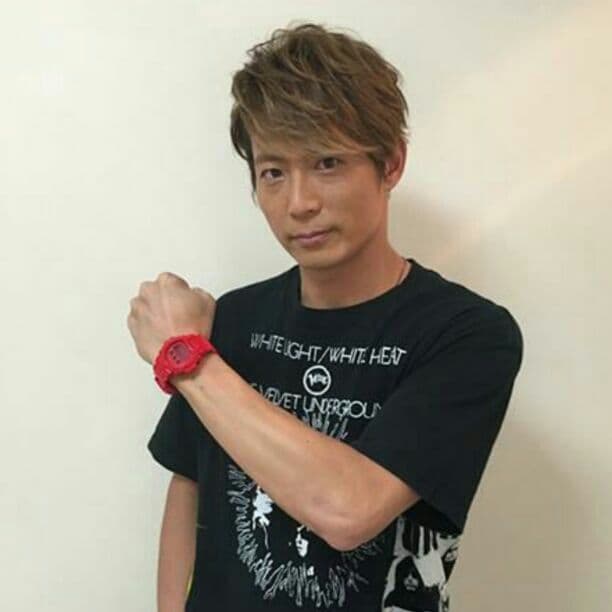 EXILEとGshockのコラボ赤