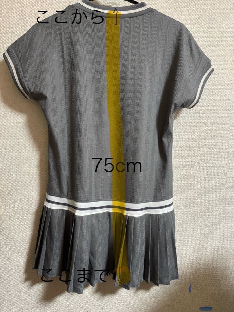 バボラ　テニスウェア グレー Mサイズ　ワンピース