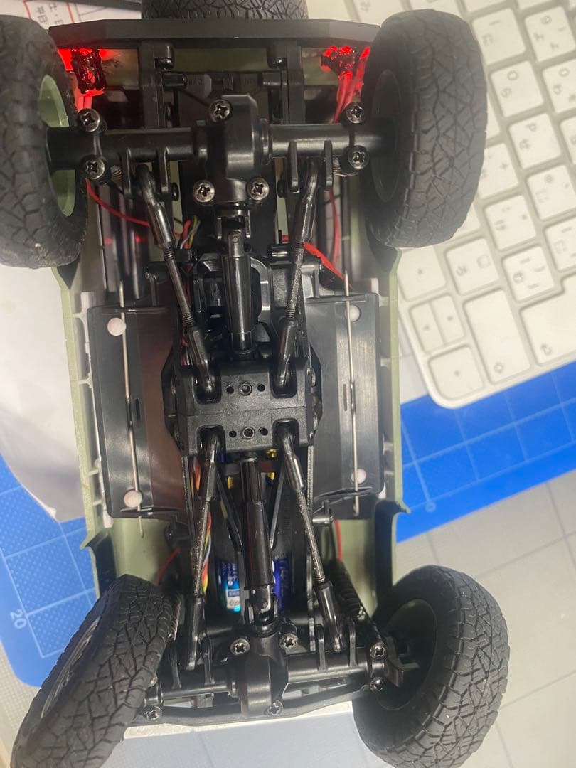 ミニッツ4×4 ディフェンダー