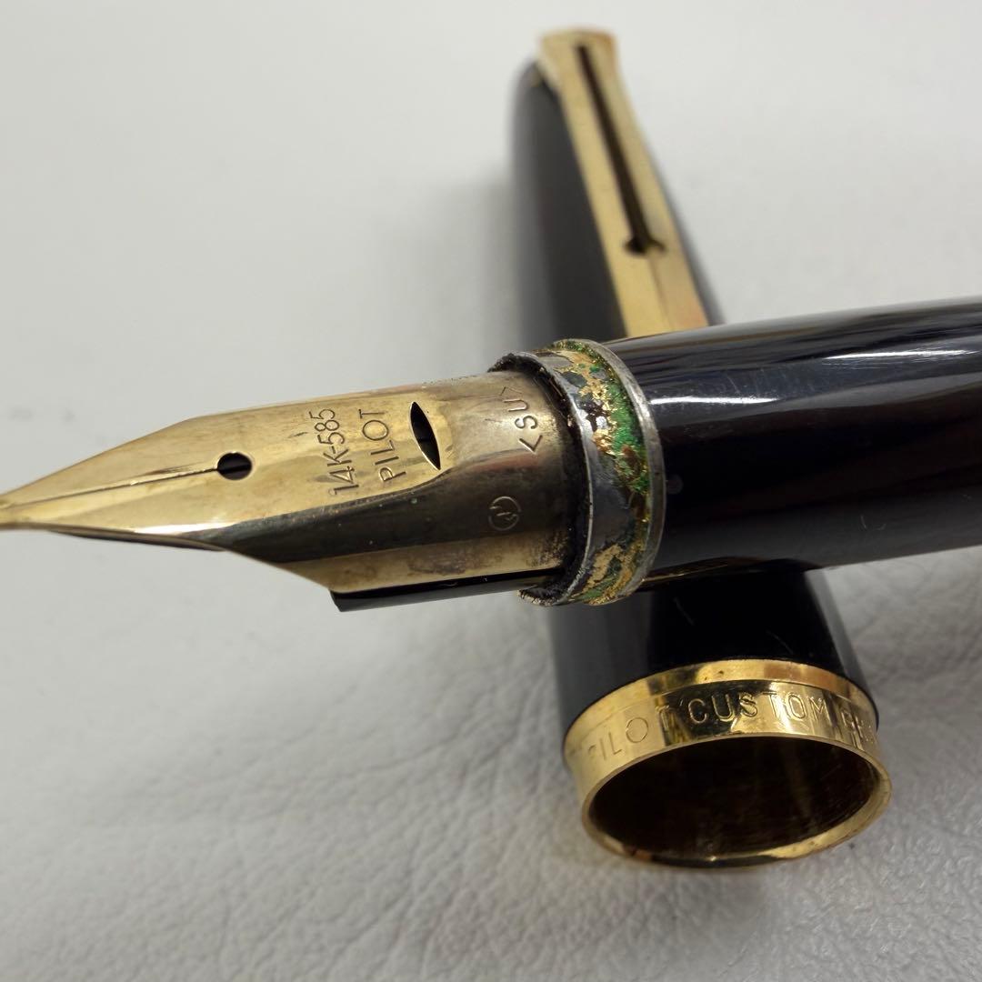 P23【万年筆】パイロット　PILOT 14K K14 585 黒