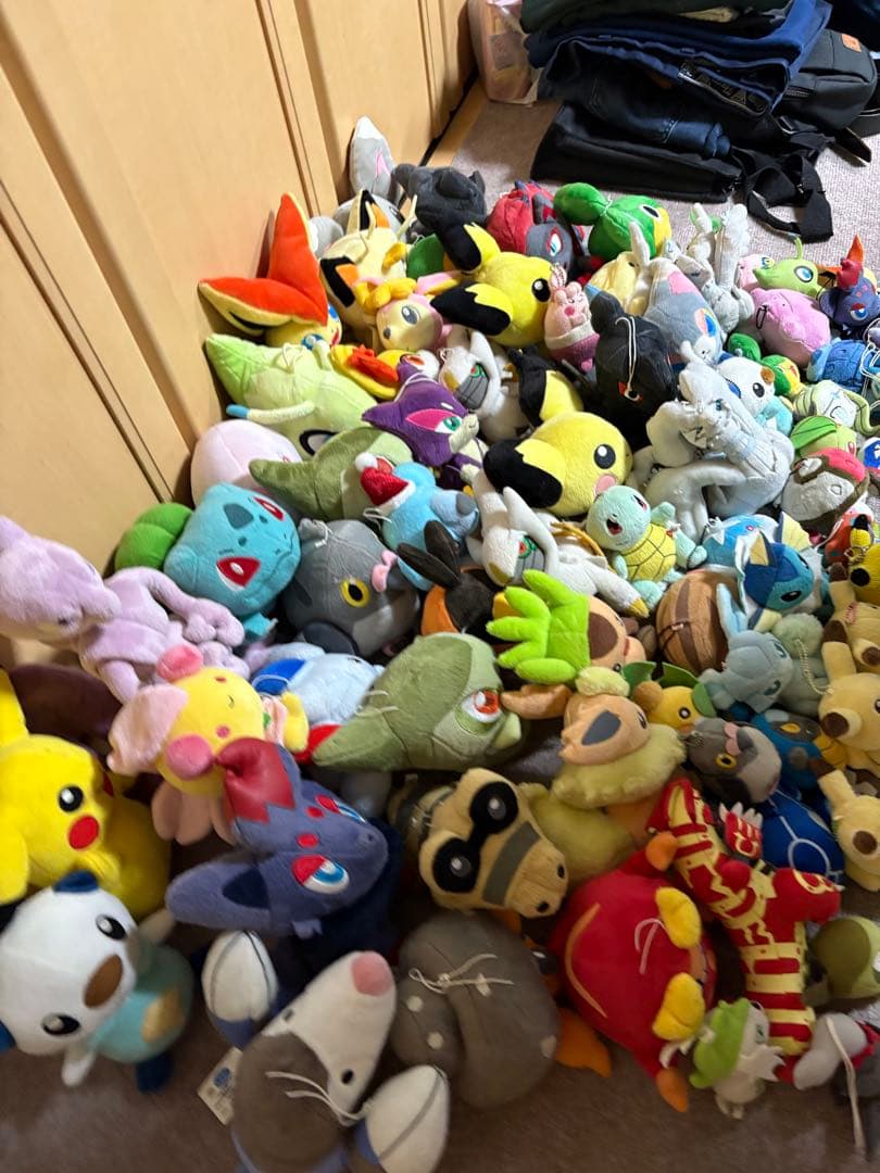 ポケモンぬいぐるみまとめ売り　75体