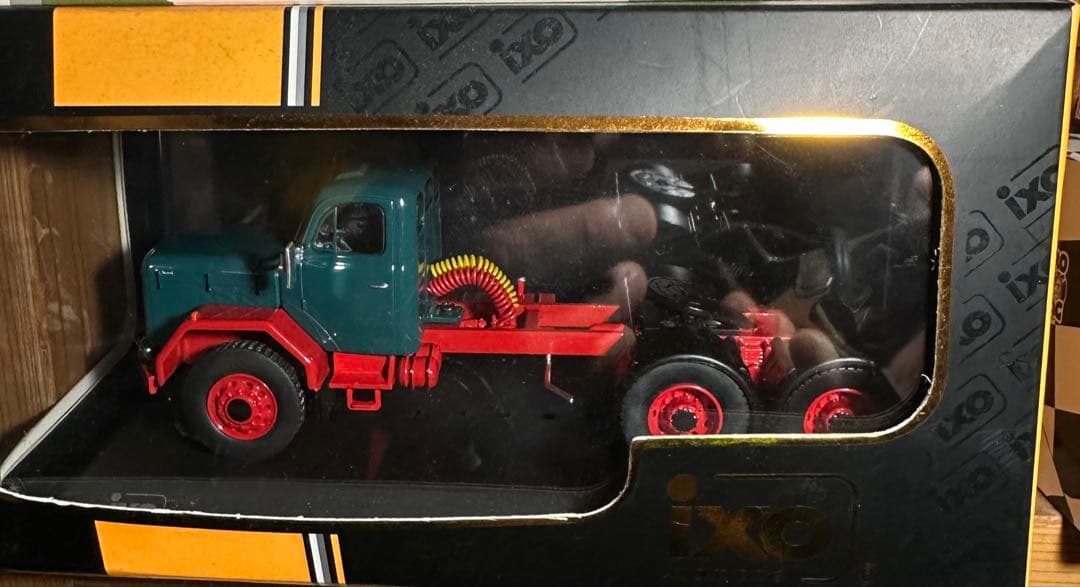 ミニカー Magirus-Deutz Jupiter 6x6 Z - 1:43 - IXO