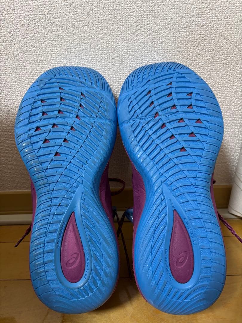 シューズ(男性用) nova surge low 2 28cm