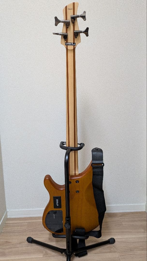 YAMAHA　TRBX604FM　エレキベース
