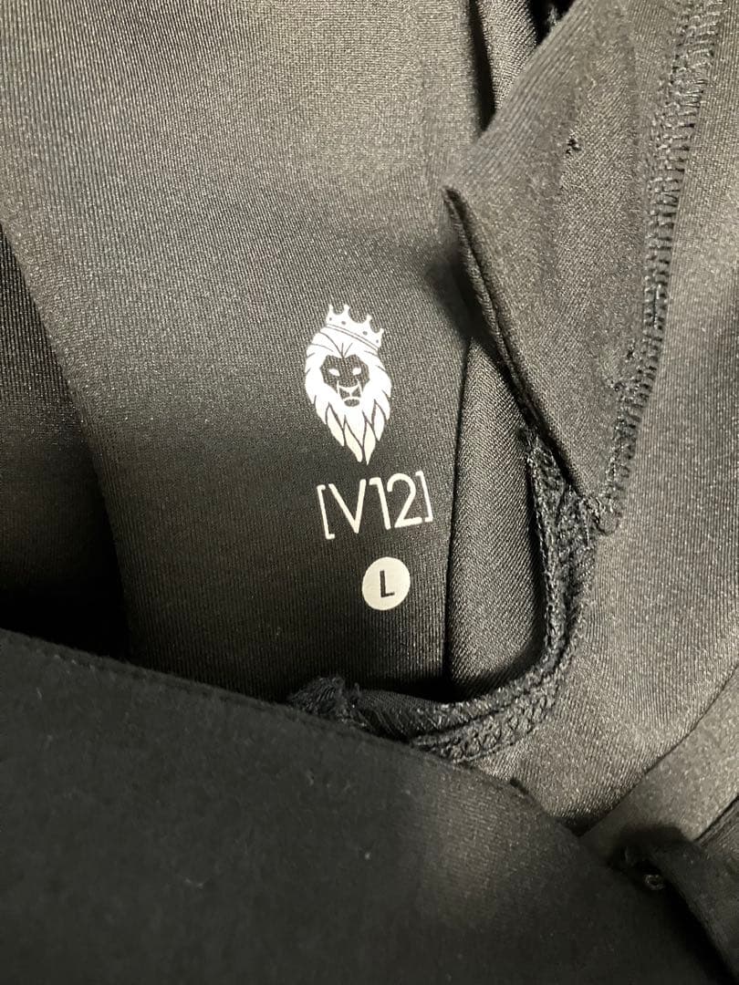 V Twelve ブラック 上下セットアップ　Lサイズ