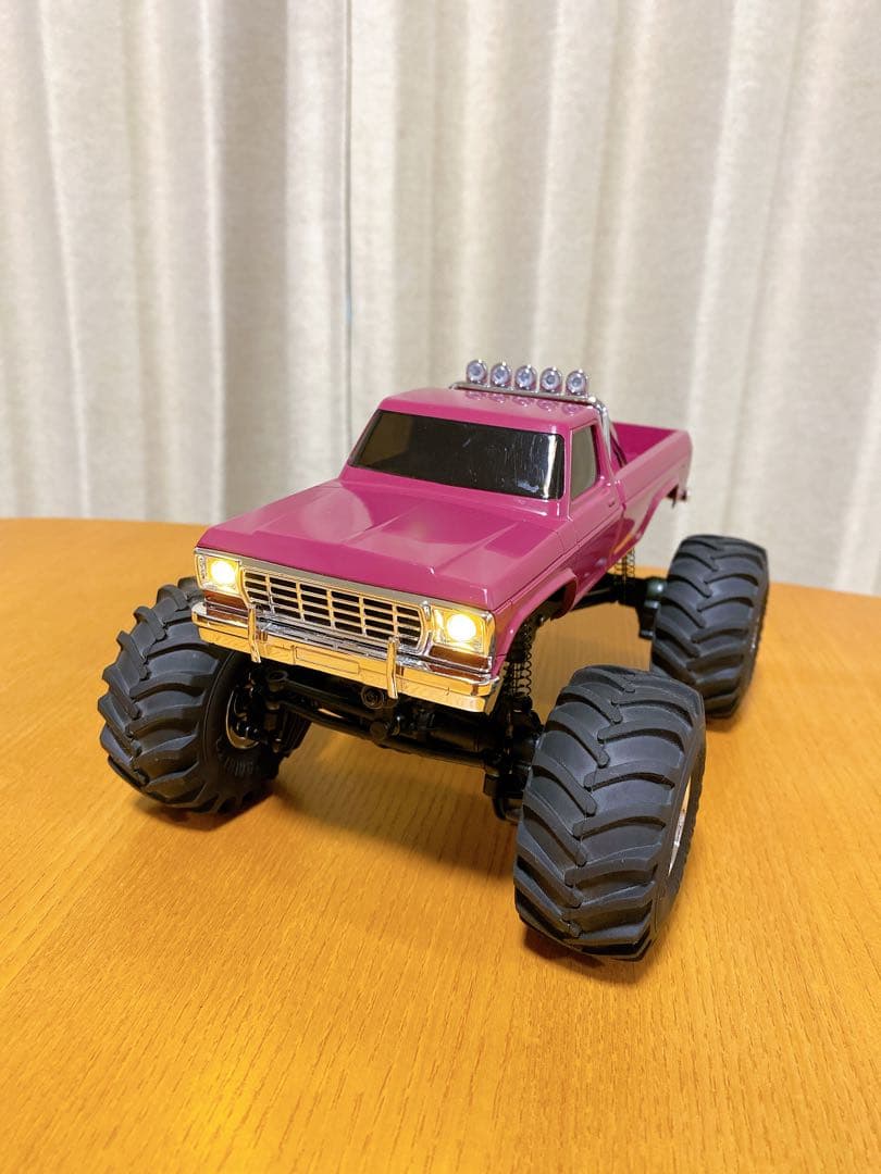 美品　FMS ラジコン　モンスタートラック 1/24 スマッシャー fcx24