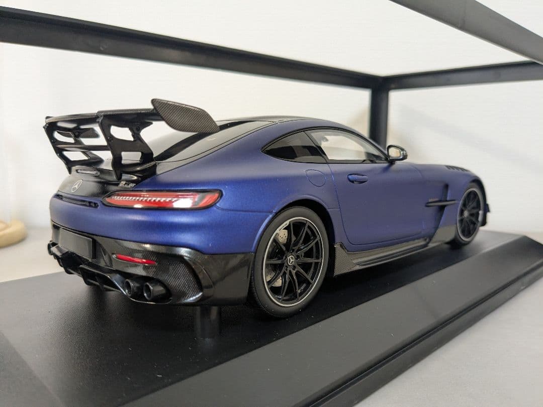 ベンツ　AMG ミニカー　ミニチャンプス　1/18　車　京商　オートアート