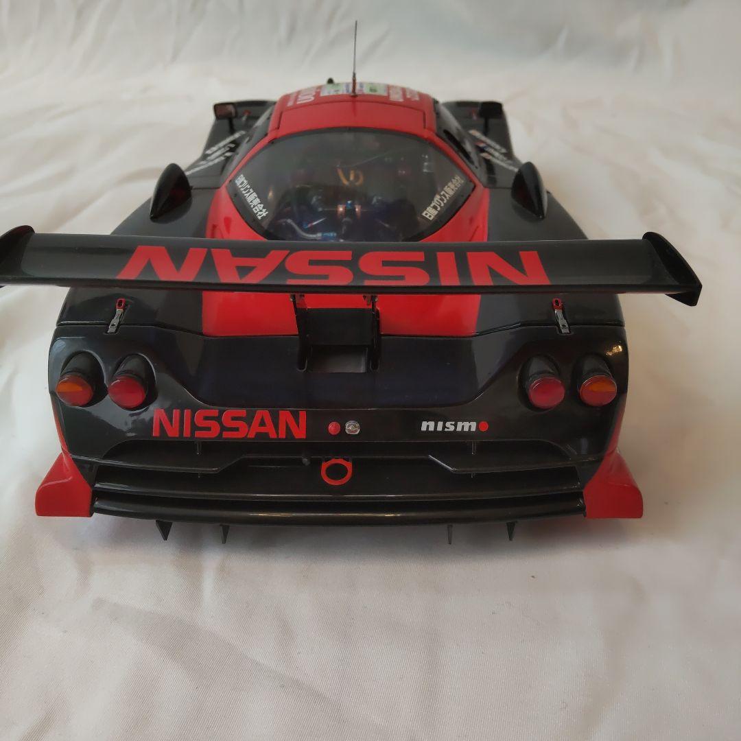 1/18 オートアート 日産　R390 箱なし　難あり