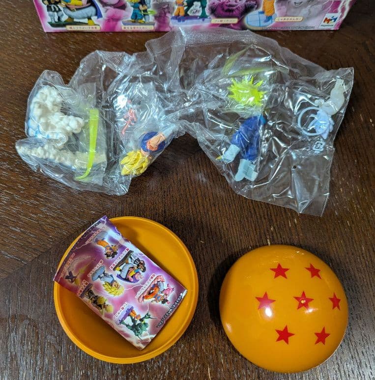 ☆中未開封☆ドラゴンボール　カプセルネオ　帰ってきたブウ編　フル彩色バージョン