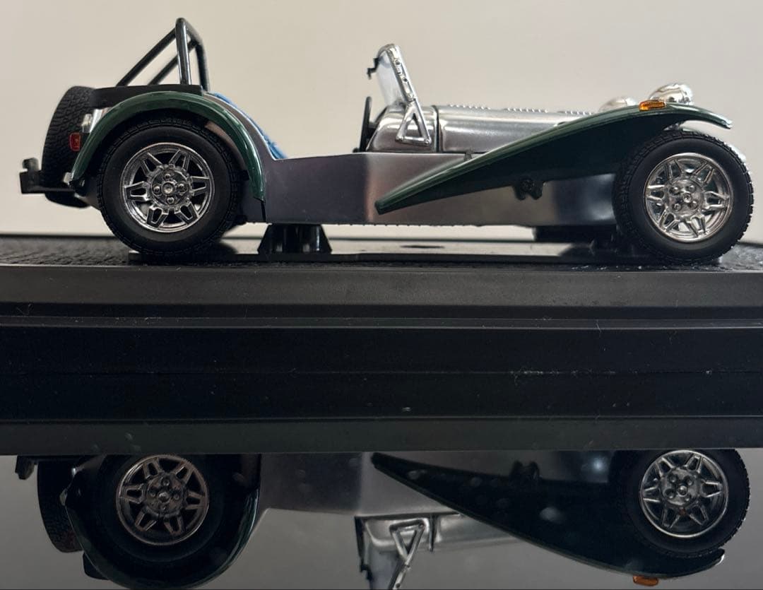 ケーターハムスーパーセブン 1/18 京商