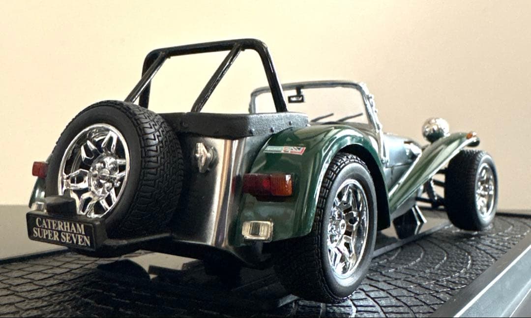 ケーターハムスーパーセブン 1/18 京商