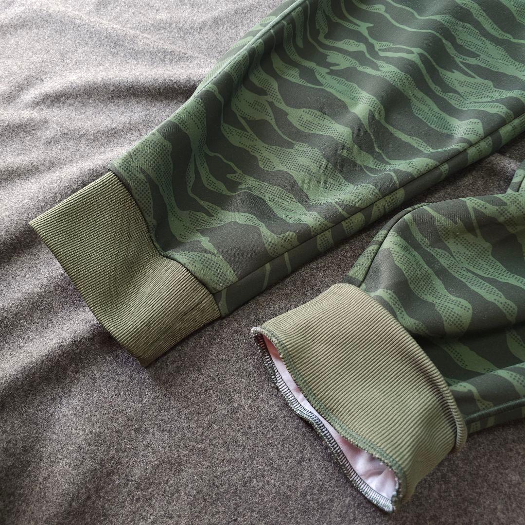 【アディダス】人気ロゴマーク×カモフラ柄総柄 長袖ジャージセットアップ 5L