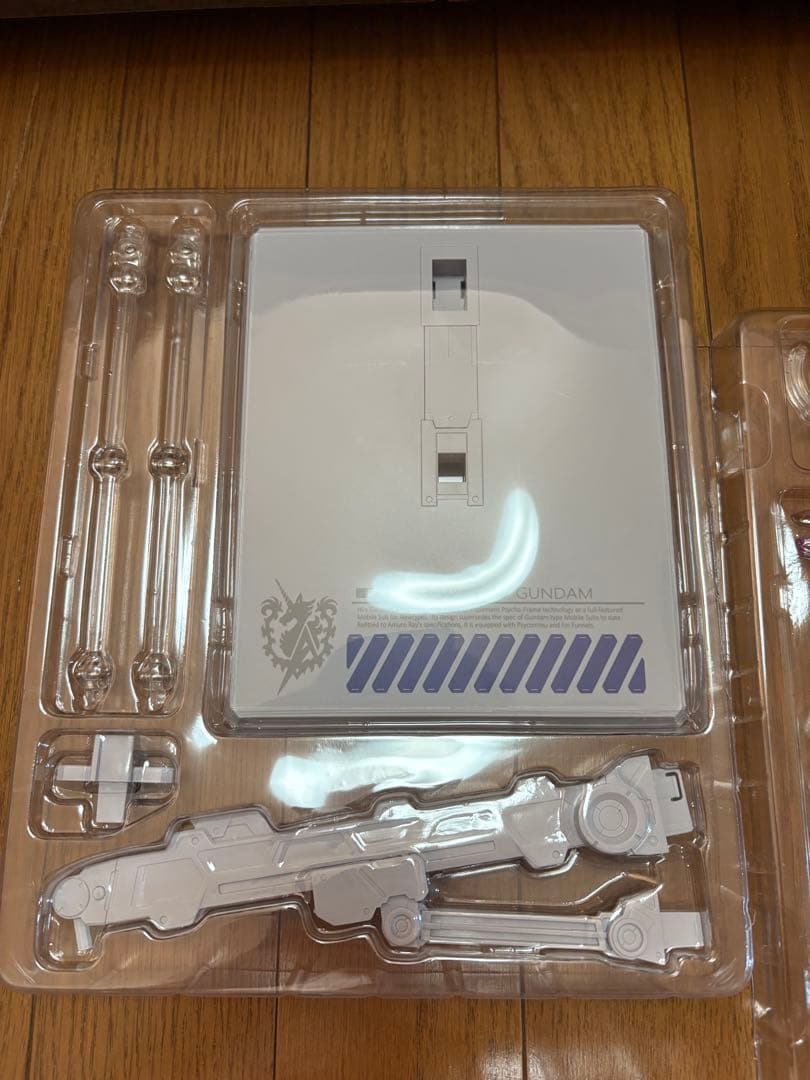 メタルビルドハイニューガンダム＆ハイパーメガバズーカランチャー セット
