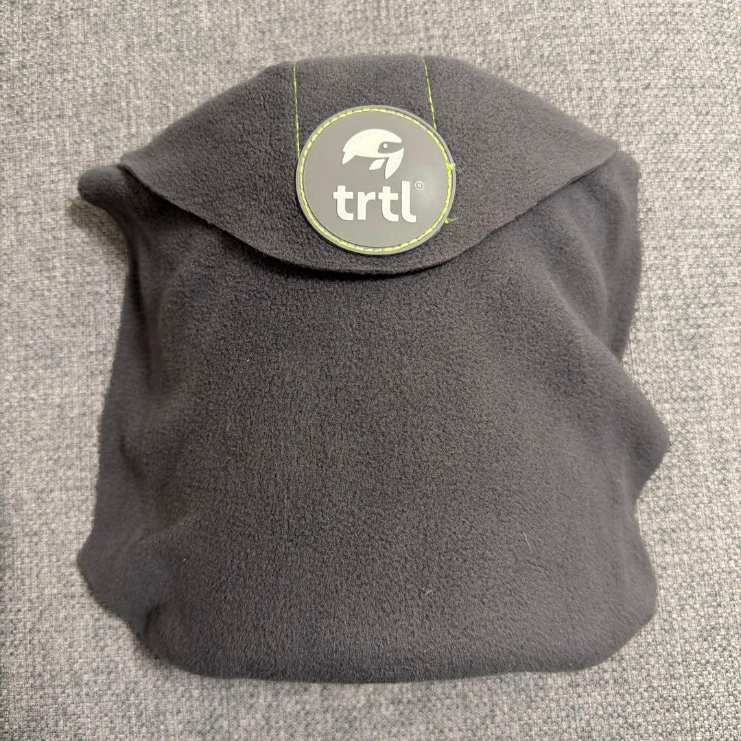 【美品】Trtl Pillow ケース付きネックピロー黒