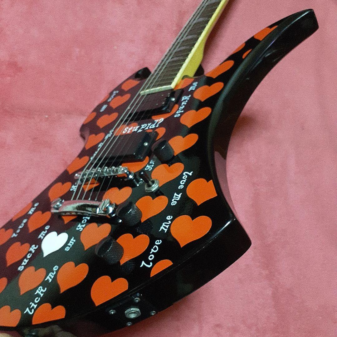 【良・美品】ブラックハート・hideモデル。モッキンバードエレキギター。