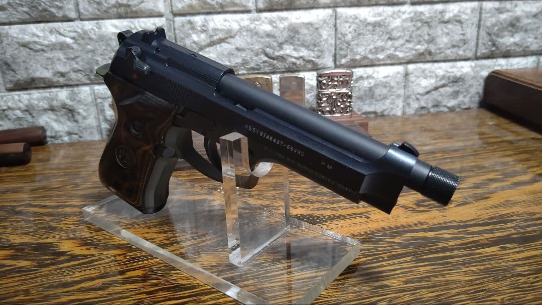 M9 ガスガン オリーブドラブ 木製グリップ