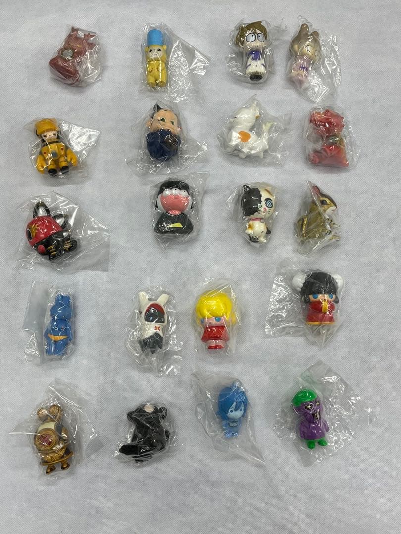 【新品】VAGまとめ売り 79体セット ソフビ