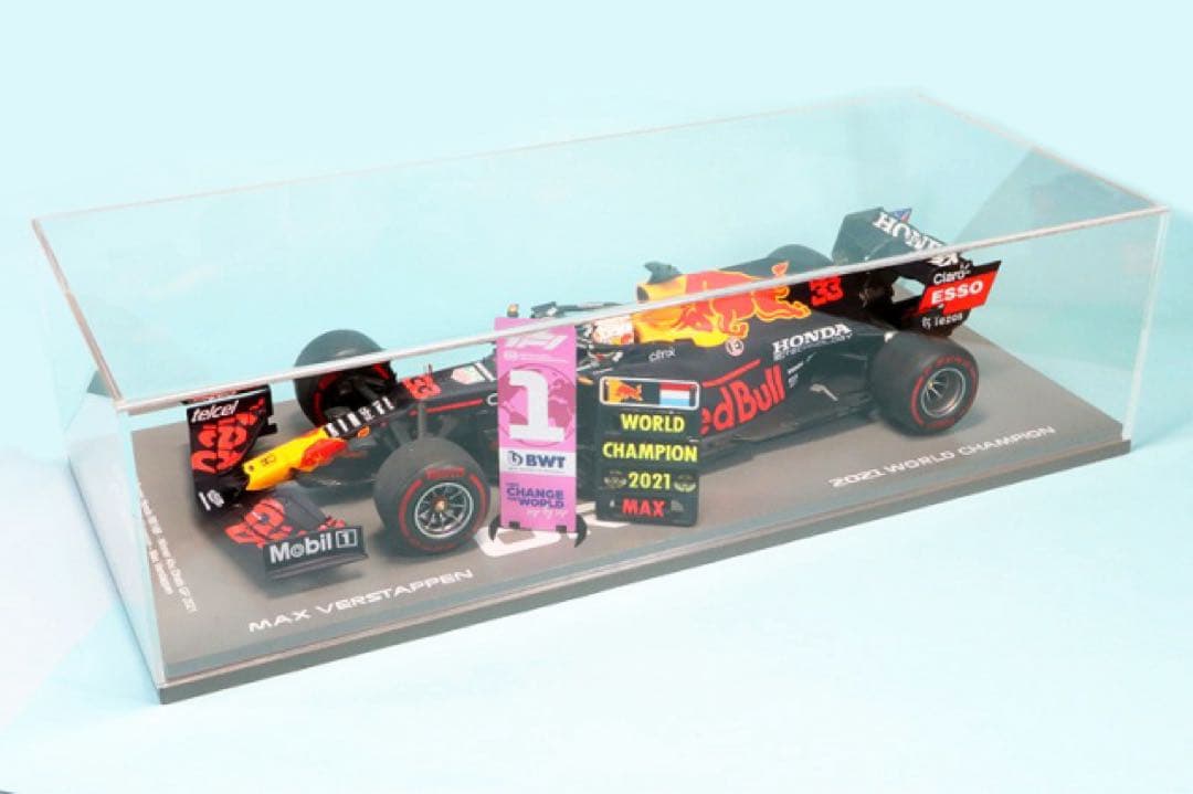 スパーク 1/18 レッドブル・ホンダ 2021 アブダビGP フェルスタッペン