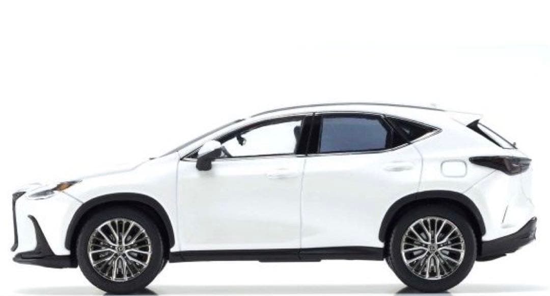 1/43 Lexus NX 450h＋ ソニッククォーツ