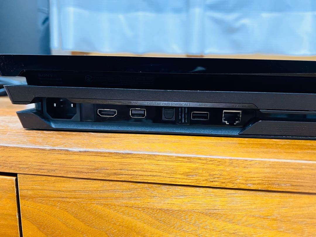 (限定モデル)PS4 PRO プレステ4 プロ 本体 1TB STARWARS
