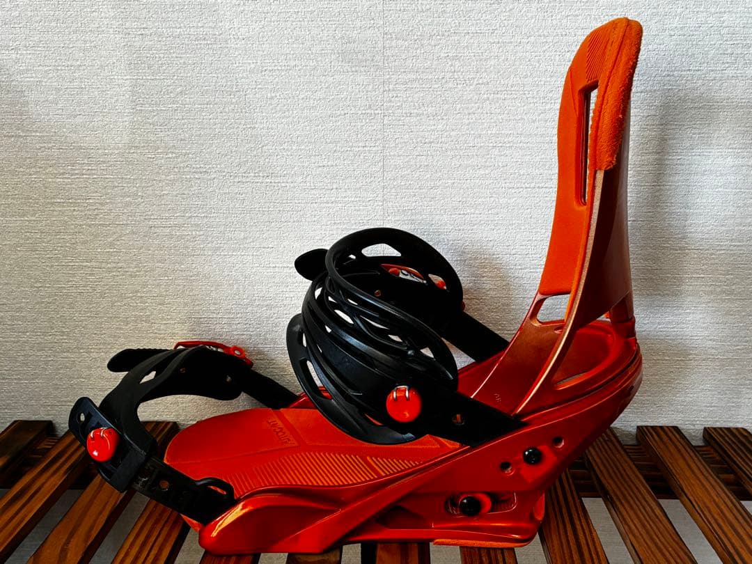 BURTONバインディング【カーテルCARTEL（メンズMサイズ）】オレンジ×黒