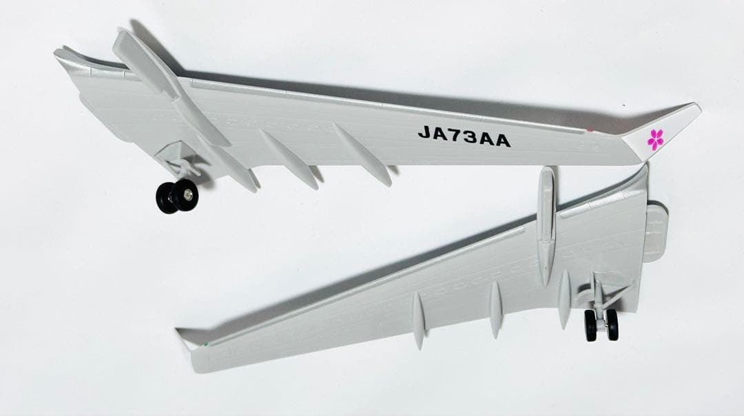 クロスウイング 1/130 B737-800 スカイマーク