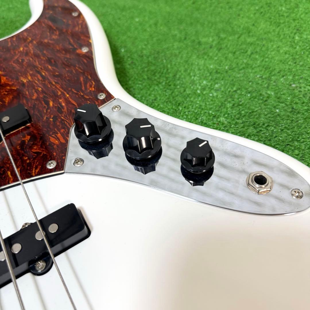 極上品　FERNANDES エレキベース　ケース　ストラップ付　未使用に近い