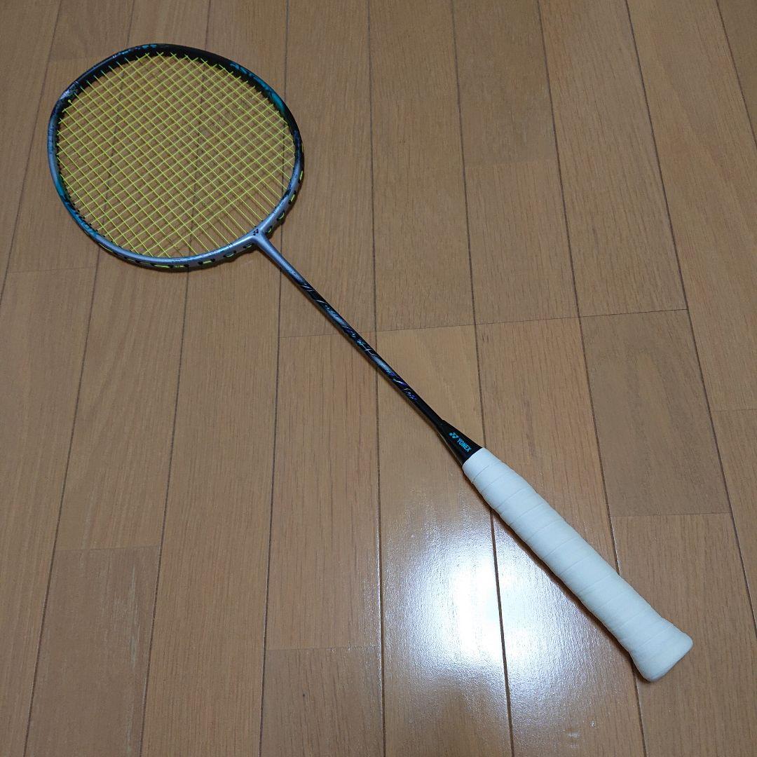 ヨネックス アストロクス88Sプロ バドミントンラケット