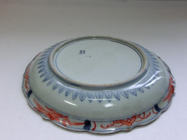 皿■古い赤絵中皿 花唐草紋 中国 唐物 花弁型 顗 古玩 古美術 骨董品■