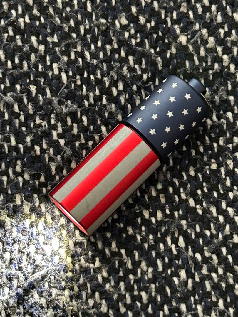 OLIGHT(オーライト) i1r2 Pro : Stars & Stripes