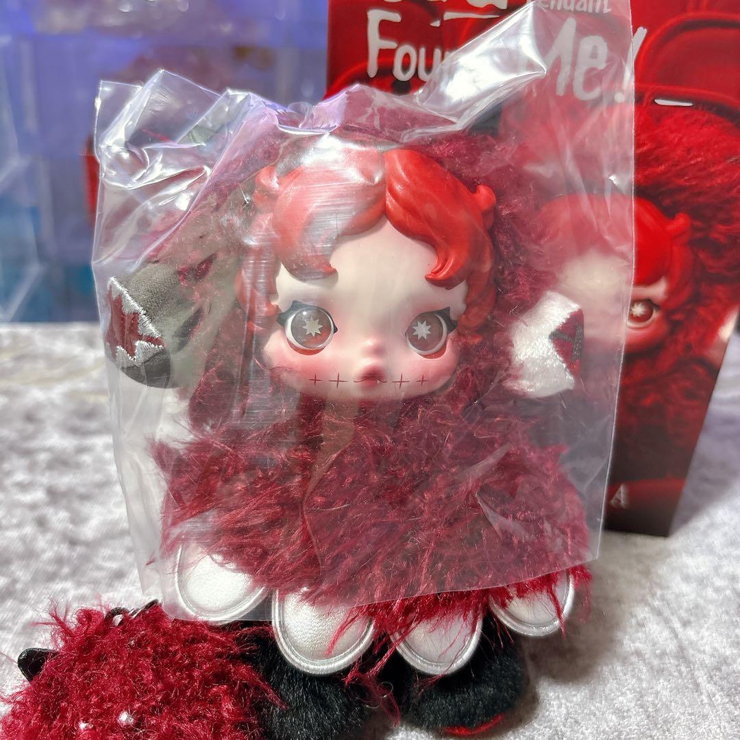 SKULLPANDA You Found Me! ぬいぐるみ 赤