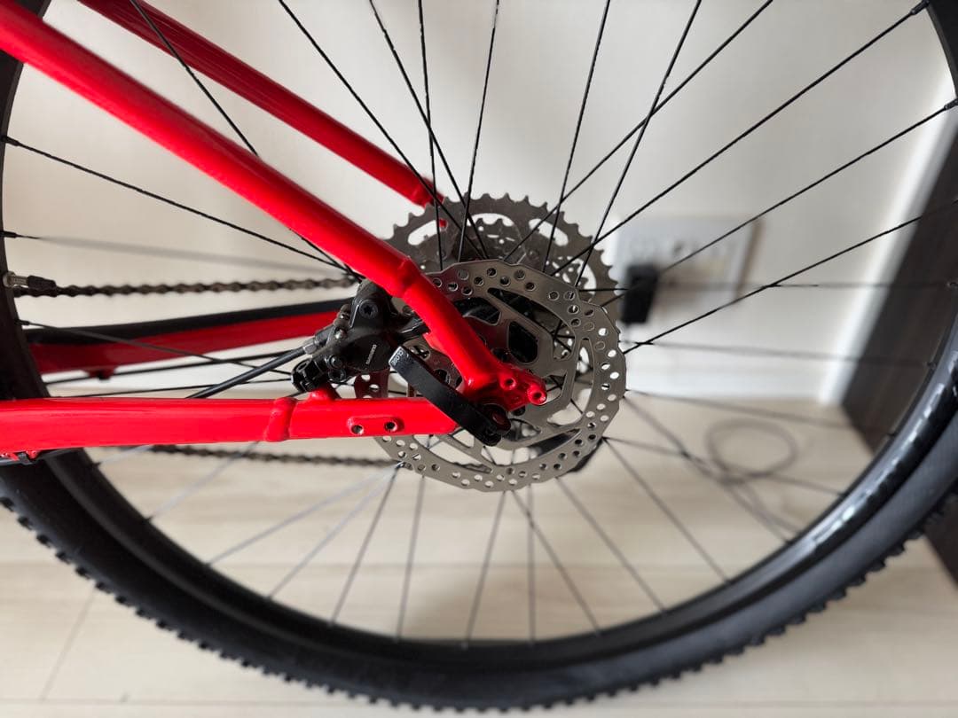 Trek マウンテンバイク オレンジと赤