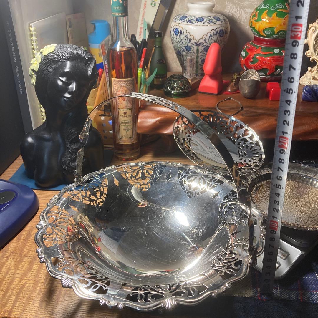 @(・●・)@もしかして…家のカッパえびせんの大皿は100万円ぐらいかも知れない