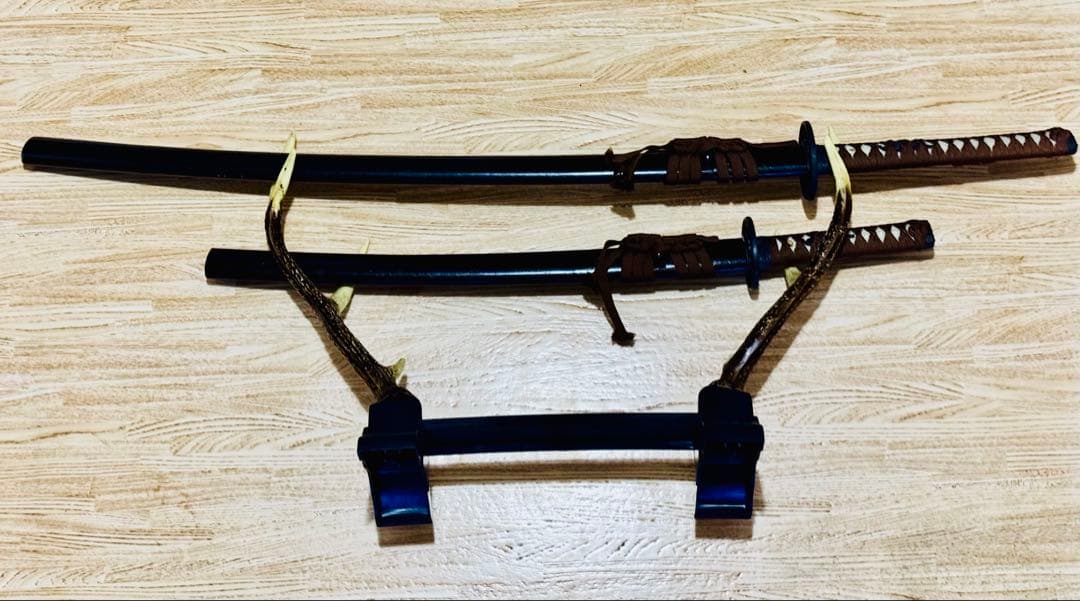 日本刀　模造刀　台付き　2本セット