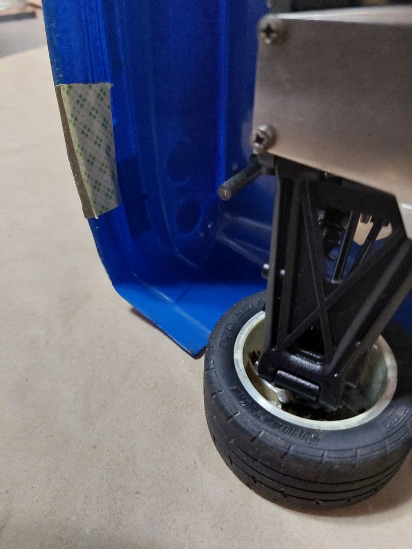 京商 calsonic スカイライン GTR エンジンカー