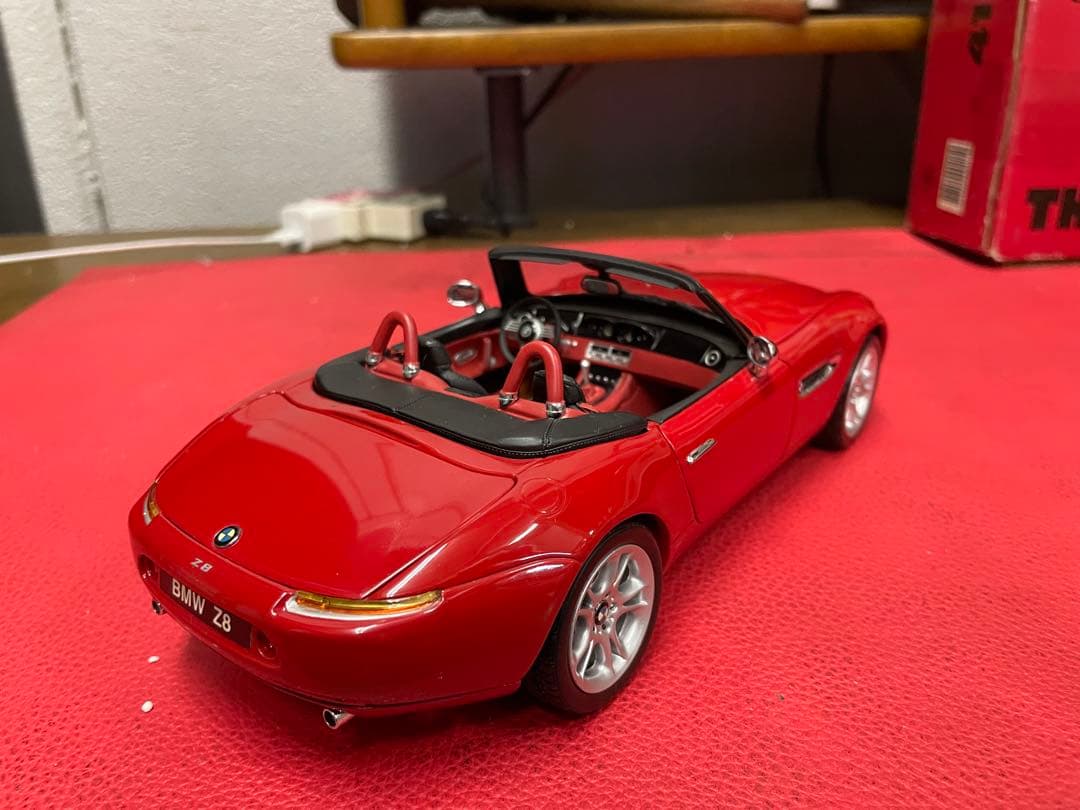 京商　 Z8 レッド