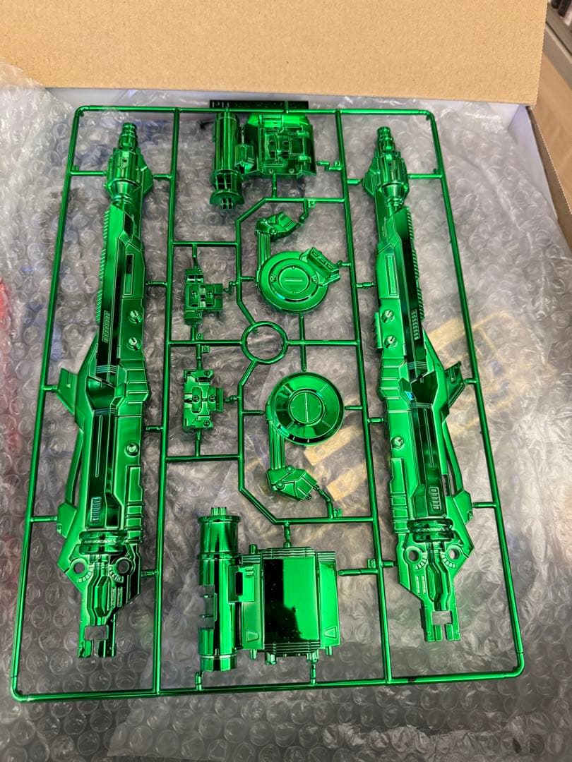 ガンダムSEED・PGパーフェクトストライクメッキ塗装済みキット