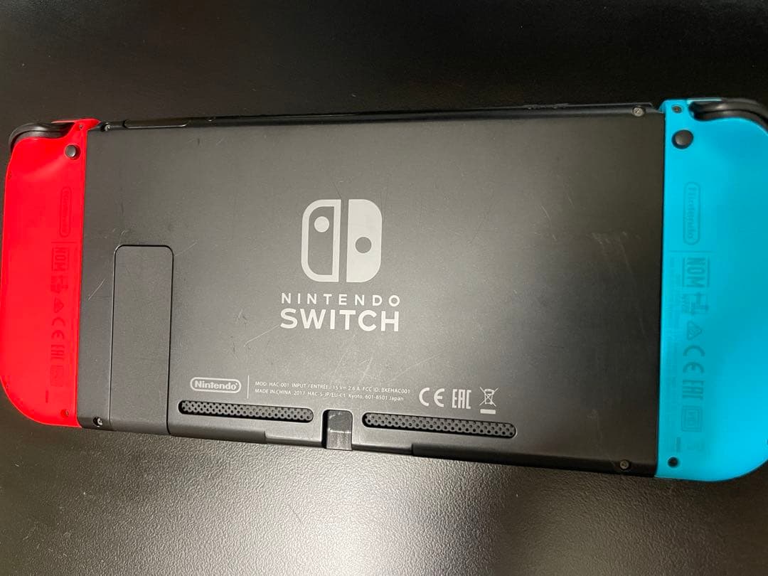 【本日限り値下げします！】Switch本体+人気ソフト5種+大容量SDカード付き