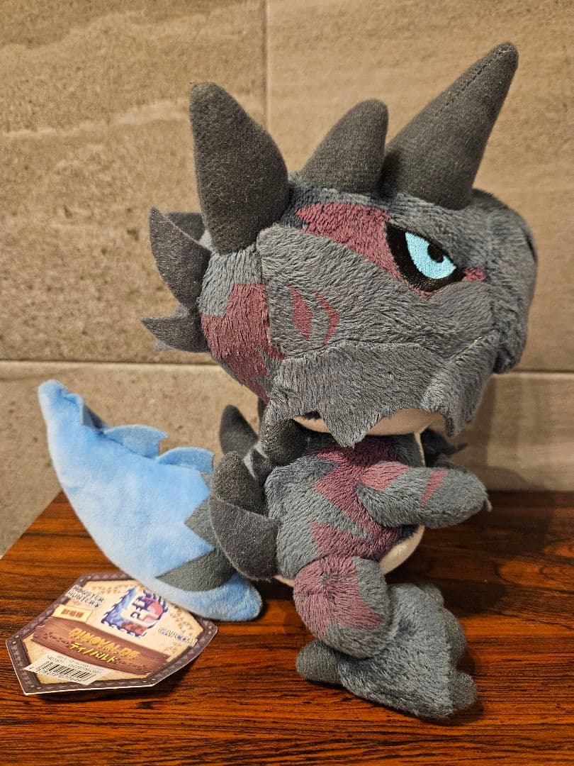 【美品】【タグ付き】 カプコン モンスターハンター ぬいぐるみ ディノバルド